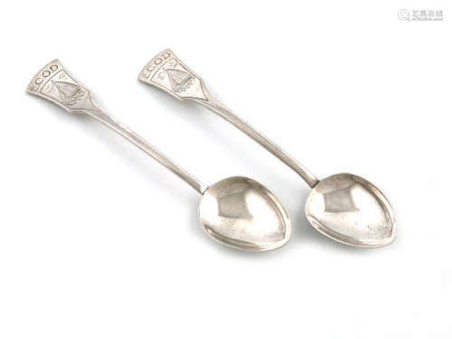 By H. G. Murphy, a pair of Art Deco silver spoons, London 1929, also marked with the Falcon mark,
