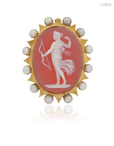 A 19th century cameo brooch pendant, the carved hardstone cameo depicts the goddess Diana with