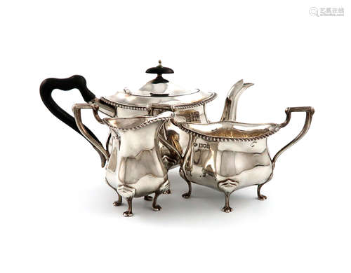 A three-piece Edwardian silver tea set, by The Goldsmiths and Silversmiths Company, London 1907