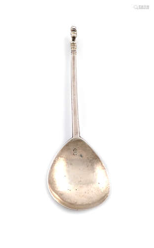 A rare Charles I East Anglian silver Lion Sejant spoon, SI or IS with a pellet below or above,