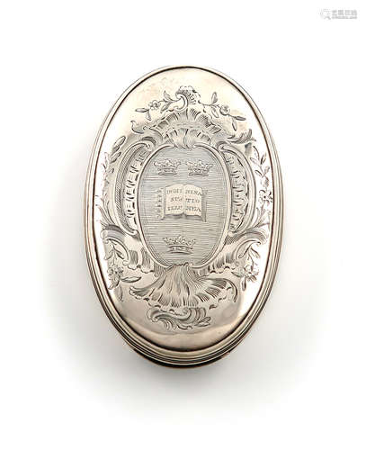 A George III silver seal or skippet box, by William and Aaron Lestourgeon, London 1770, oval form,