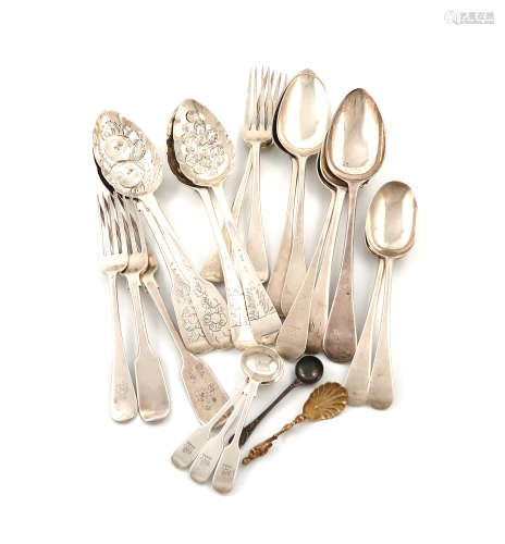 A mixed lot of silver flatware, various dates and makers, comprising: five tablespoons, four