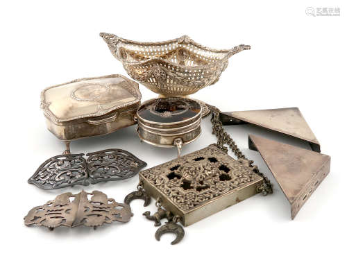 λA mixed lot of silver items, various dates and makers, comprising: a silver and tortoiseshell