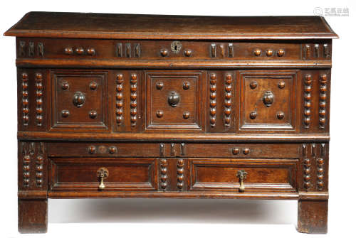 A CHARLES II OAK MULE CHEST LATE 17TH CENTURY the hinged lid revealing a vacant interior, originally