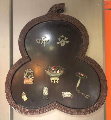 A LACQUER GEM DECORATED SCREEN CARVED WITH GOURD