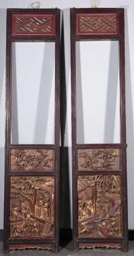 A WOOD PAINTED WITH GOLD BOARD CARVED WITH FIGURE STORY
