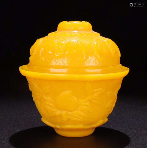 AN OLD GLASS BOWL CARVED WITH AUSPICIOUS PATTERN