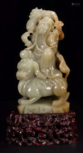 A HETIAN JADE ARHAT ORNAMENT