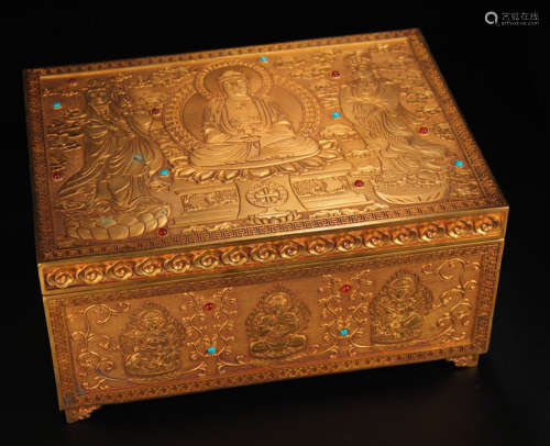 A GILT BRONZE BOX CARVED WITH BUDDHA PATTERN