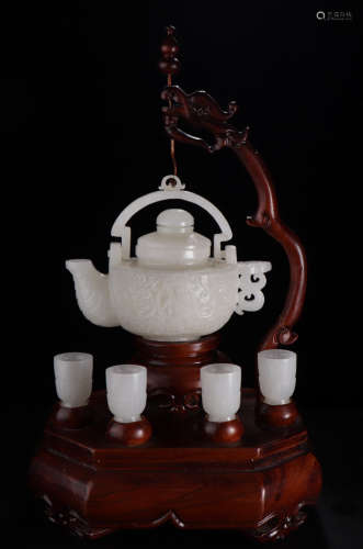 SET OF HETIAN JADE POT&CUP CARVED WITH PATTERN