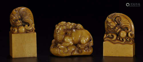 SET OF TIANHUANG STONE SEAL SHAPED WITH BEAST
