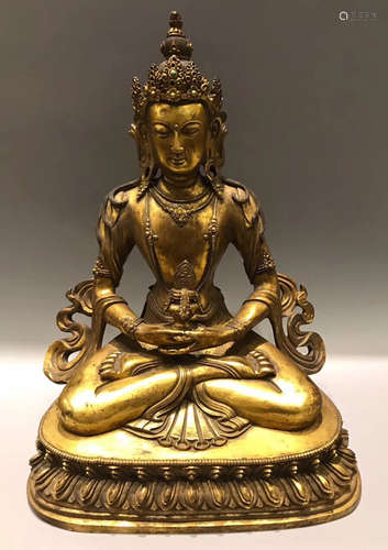 A GILT BRONZE INFINTE LIFE BUDDHA