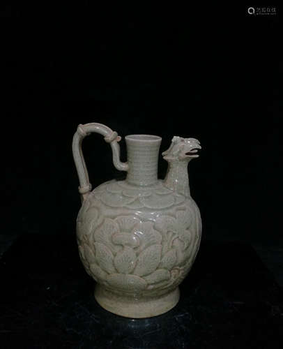 A Chinese Yaozhou Kiln Floral Porcelain Pot