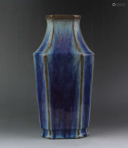 A Chinese Lujun Glazed Porcelain Square Vase