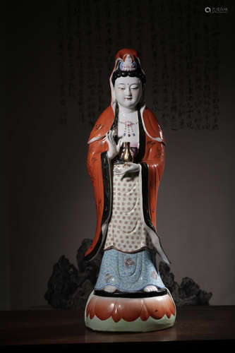 A Chinese Famille Rose Gild Porcelain Guanyin Statue