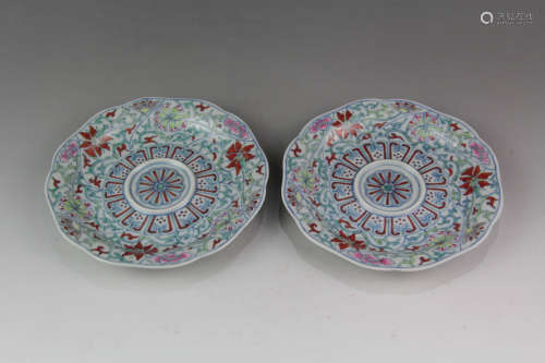 A Pair of Chinese Doucai Porcelain Twine Pattern Porcelain saucers