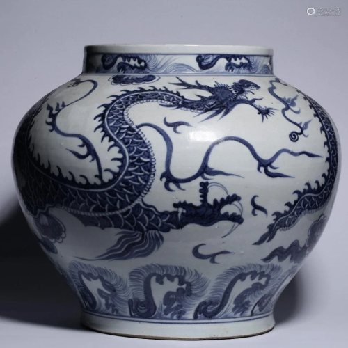 A CHINESE BLUE AND WHITE DRAGON PA…