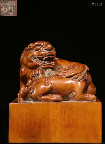 A HUANGYANG WOOD CARVED SEAL