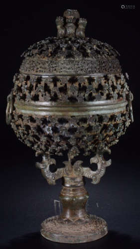 A BROZNE CAST HOLLOW CENSER