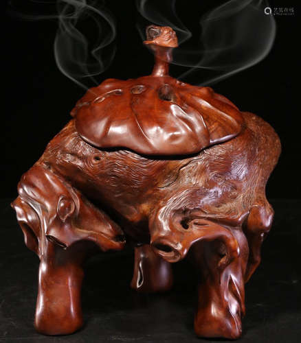 A YINGMU WOOD CARVED INCENSE HOLDER