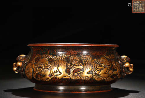 A GILT BRONZE CAST LION PATTERN CENSER