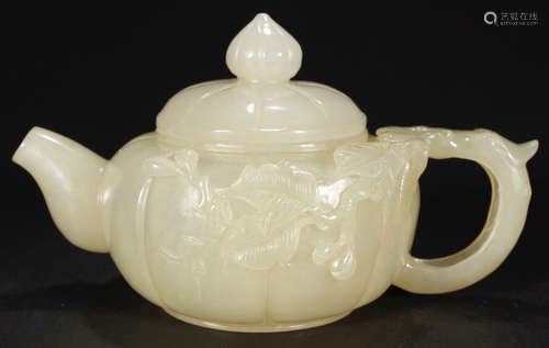 A HETIAN JADE CARVED TEA POT