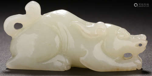 A HETIAN JADE CARVED RAT SHAPED PENDANT