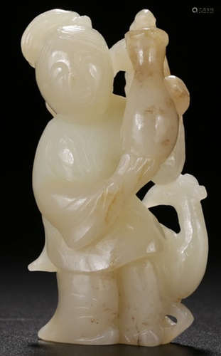 A HETIAN JADE CARVED FIGURE SHAPED PENDANT