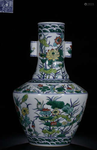 A DOUCAI GLAZE DOUBLE EAR VASE