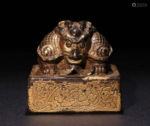 A Qing Dynasty Gilding Bronze Seal