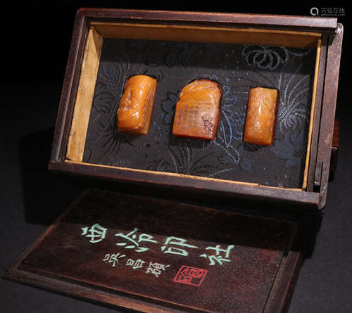 A Qing dynasty Tianhuang Stone Seal Set