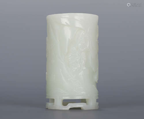 A Qing Dynasty Carved Hetian Jade pen container