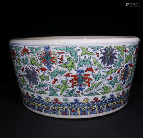 A qing dynasty Doucai Porcelain cricket lotus Pot