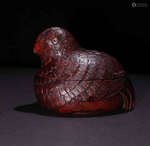 A Qing Dynasty Carved Agarwood Quail Shape Box