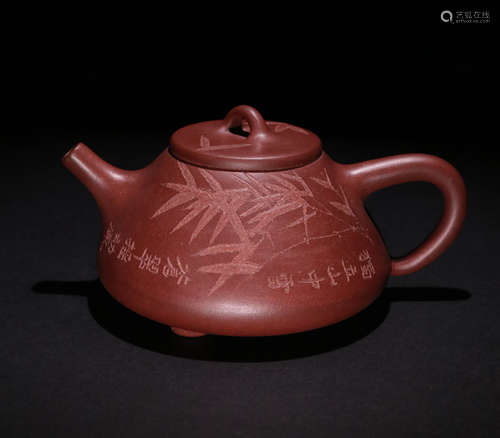 A Qing dynasty Boccaro Teapot