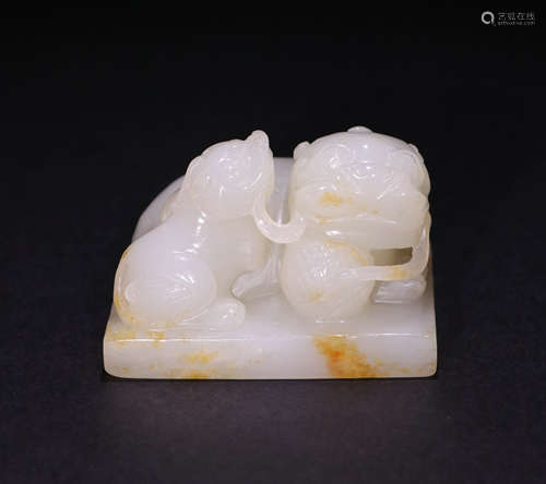 A Qing dynasty Hetian Jade Lion Patten Seal