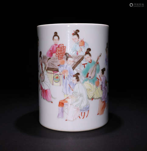 A Qing dynasty Famille Rose Porcelain Figure Brush Holder