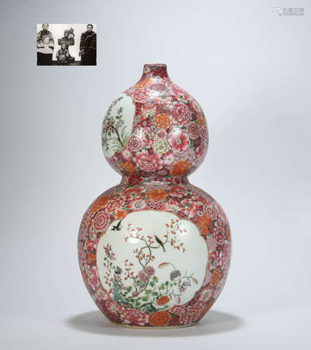 A Qing dynasty consecrated Famille Rose Porcelain Gourd Shape Vase