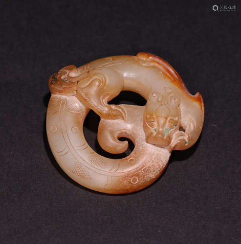 A Han dynasty Carved Hetian Jade Dragon Patten Ornament