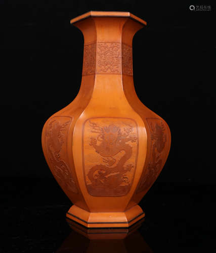 A Qing Dynasty Wooden with Dragon Patten Vase