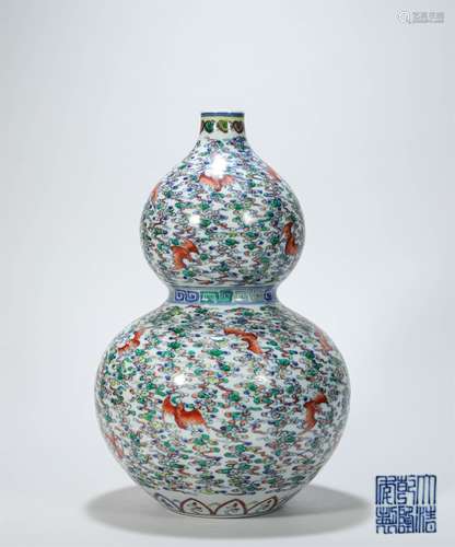 A Qing Dynasty
Doucai Porcelain  Gourd Shape Vase