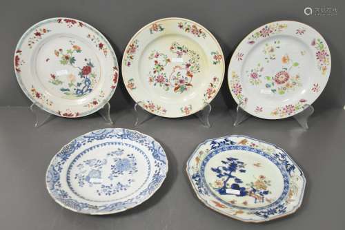 Lot de 5 assiettes en porcelaine de Chine