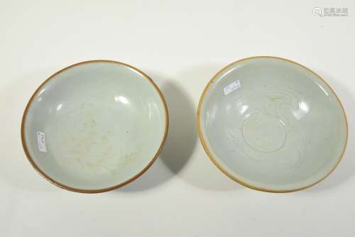 Lot de 2 bols en porcelaine céladon, époque Song (Ø16cm)