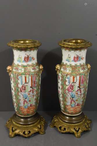 Paire de vases en porcelaine de Canton 19ème, montés (Ht 36cm)