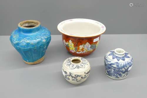 Lot de 3 pots + un cache-pot asiatique (Ht 6 à 11,5cm)