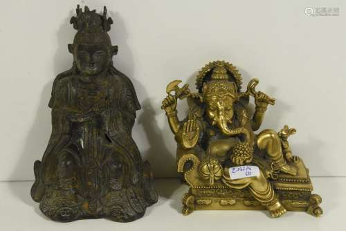 Deux divinités asiatiques (Ht 16cm et 12cm) signature au verso
