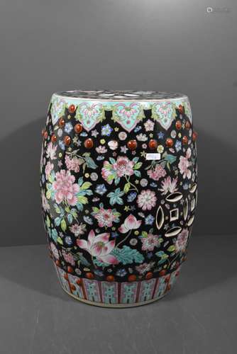 Tabouret en porcelaine de Chine (Ht 38cm)