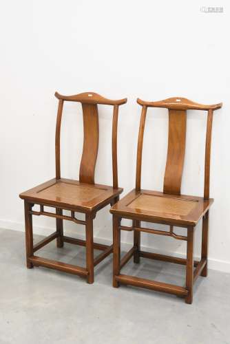 Paire de chaises asiatiques style huanghali chengguayi