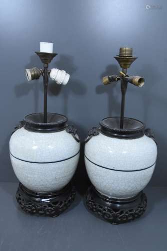 Paire de potiches en porcelaine de Nankin 19ème, montées en lampe (Ht potiche 22cm)