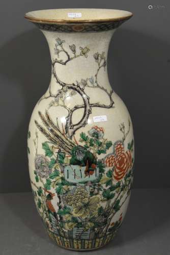 Vase en porcelaine de Nankin, 19ème (Ht 44cm)